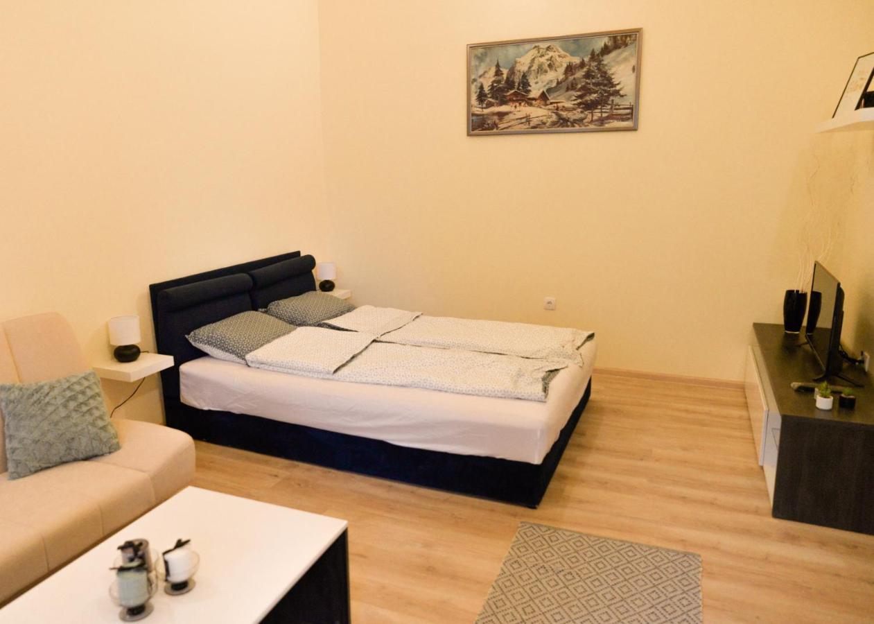 Centrum Apartment Zenta Kültér fotó